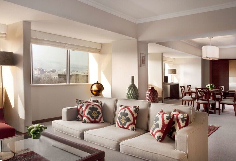 هتل Hyatt Regency Bishkek