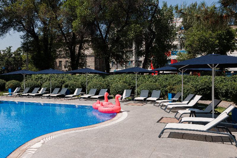 هتل Hyatt Regency Bishkek