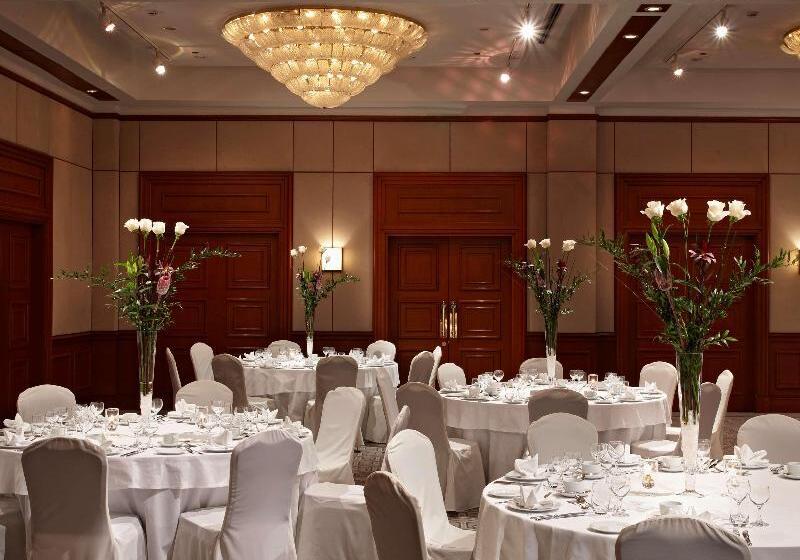 هتل Hyatt Regency Bishkek