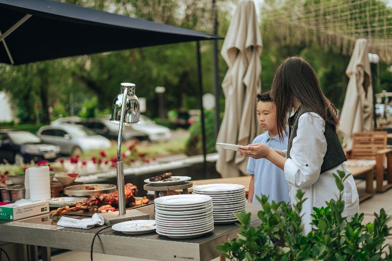 هتل Hyatt Regency Bishkek