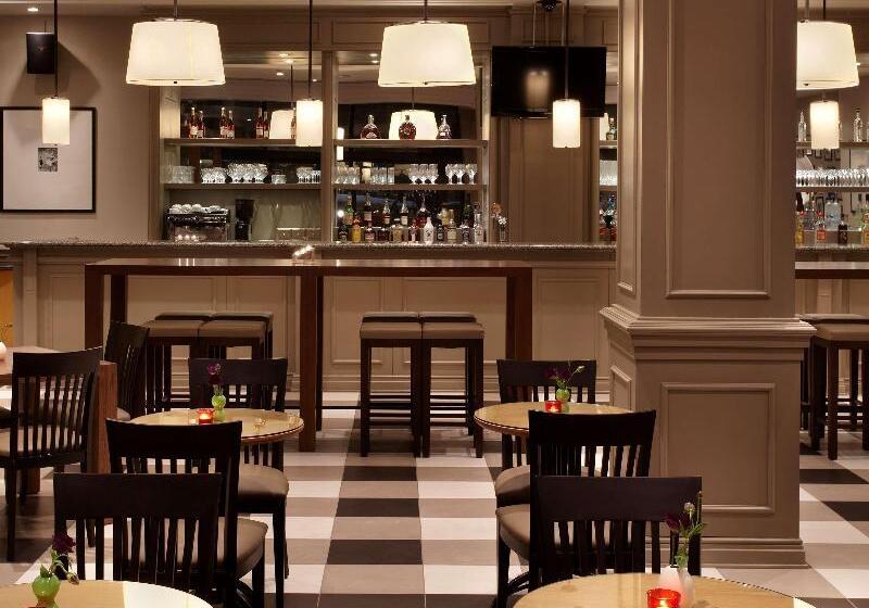 هتل Hyatt Regency Bishkek