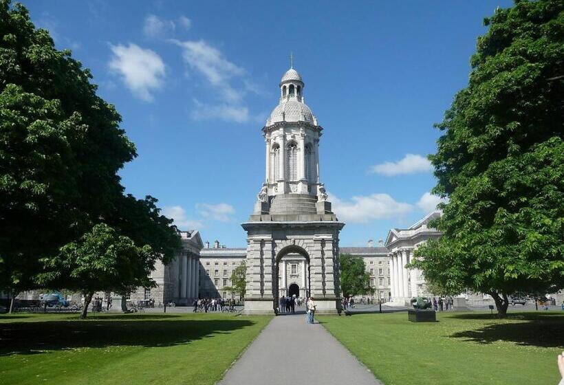 בית מלון כפרי Leonardo Dublin Parnell Street