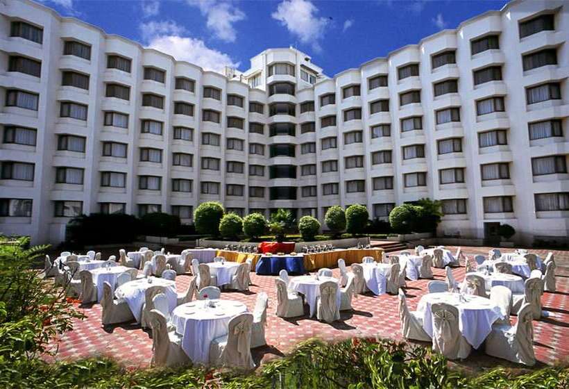 Katriya Hotel And Tower