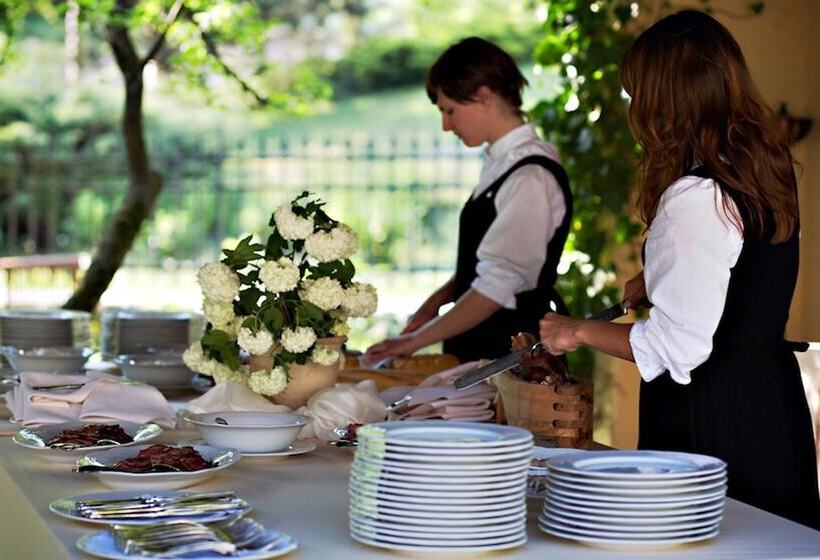 هتل Kendov Dvorec