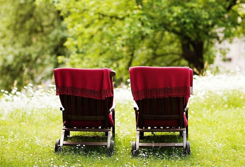 هتل Kendov Dvorec