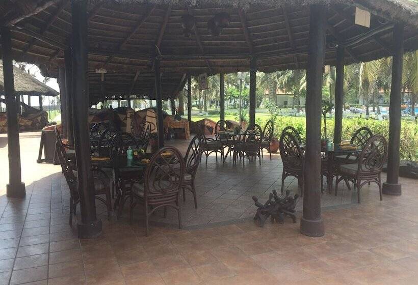 هتل La Palm Royal Beach