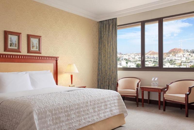 호텔 Le Méridien Al Hada