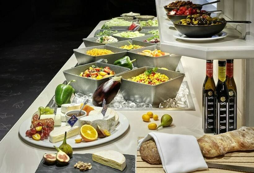 Отель Lisi Family