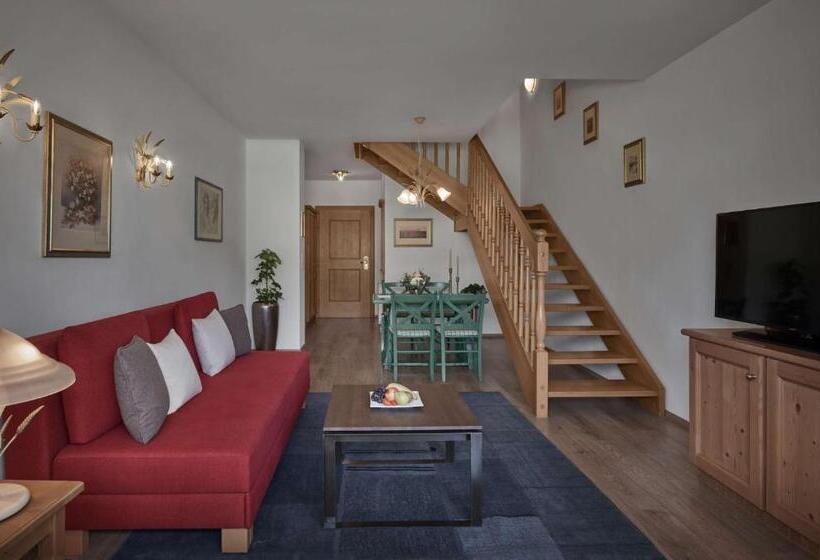 Отель Lisi Family