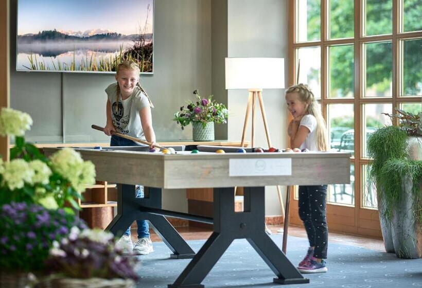 Отель Lisi Family