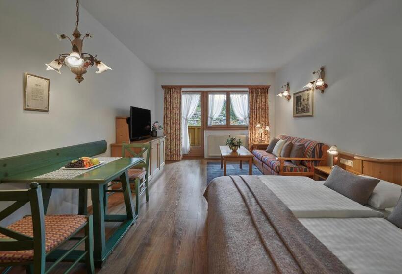 Отель Lisi Family