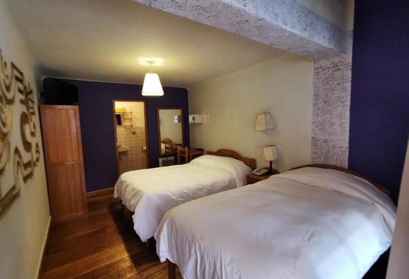 בית מלון כפרי Hostal Andenes De Saphi