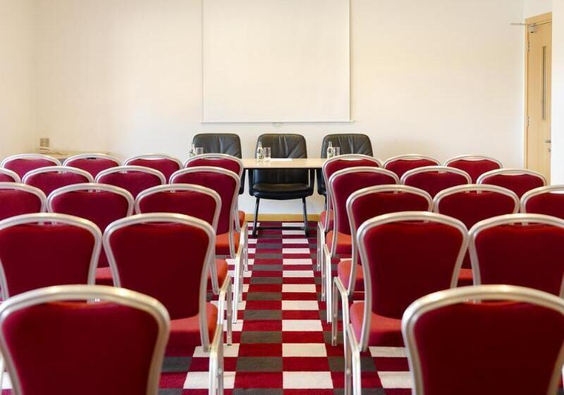 ホテル Newtown Park