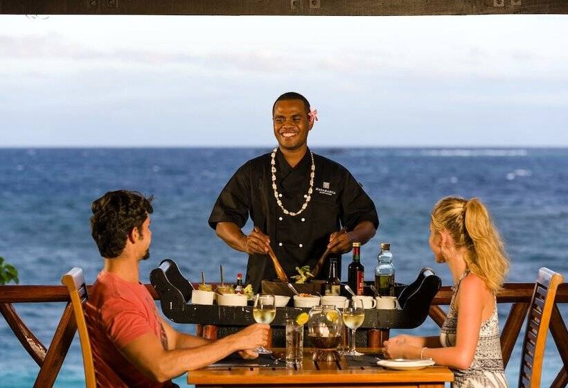 هتل Matamanoa Island Resort