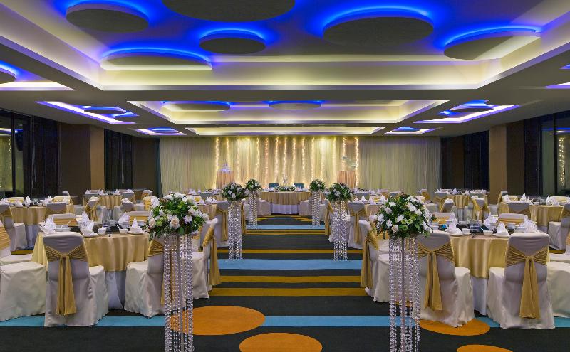 酒店 Mercure Penang Beach