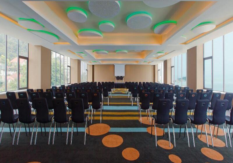 酒店 Mercure Penang Beach