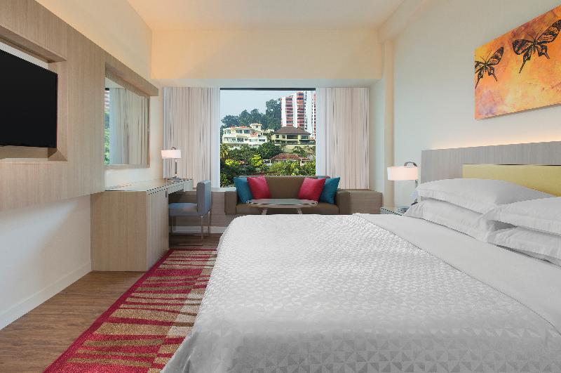 فندق Mercure Penang Beach