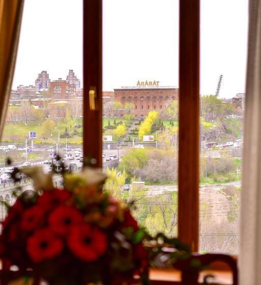 Metropol Hotel Yerevan