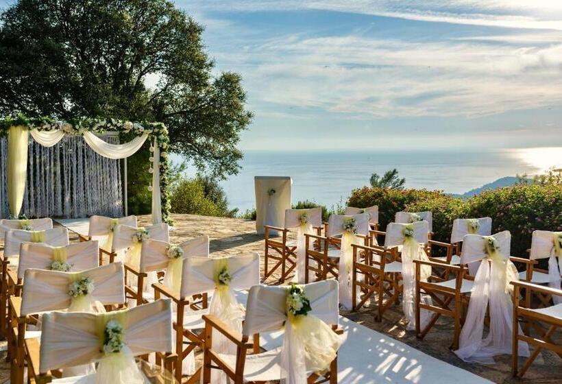 ホテル Montana Pine Resort   All Inclusive