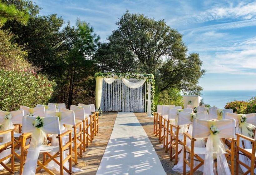 ホテル Montana Pine Resort   All Inclusive