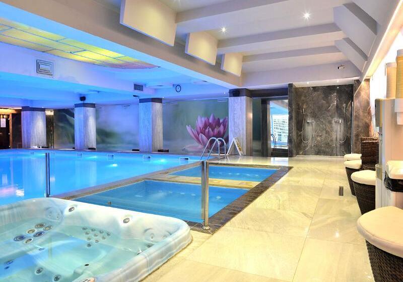 Отель Continental