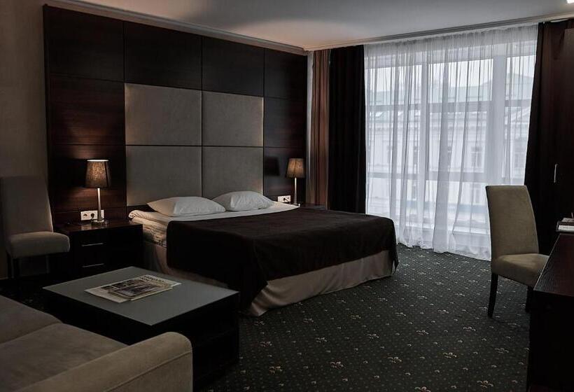 هتل Optima Collection Gallery Poltava