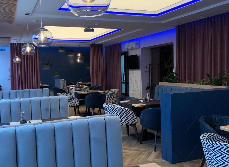 هتل Optima Collection Gallery Poltava