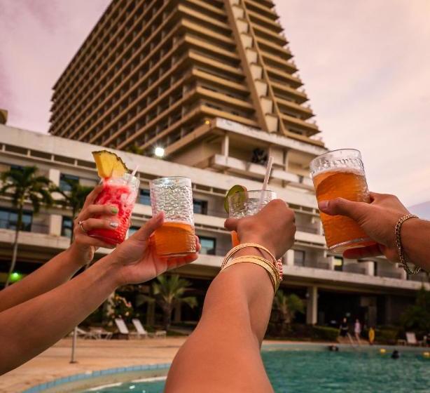 호텔 Pacific Star Resort And Spa