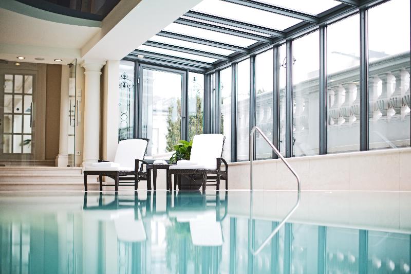 هتل Palais Coburg