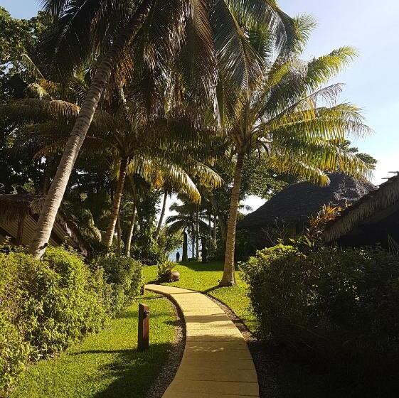 هتل Paradise Cove Resort