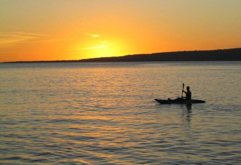 هتل Paradise Cove Resort