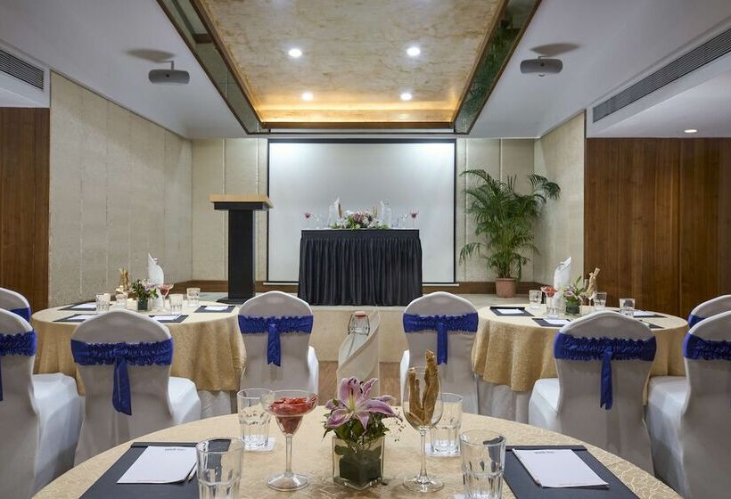 هتل Park Inn By Radisson Goa Candolim