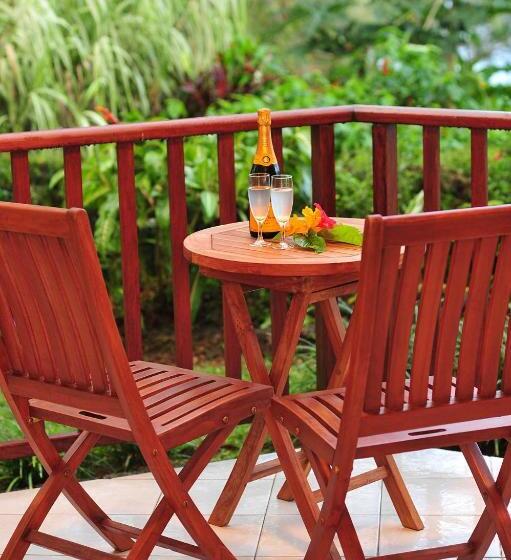 هتل Poppy S On The Lagoon