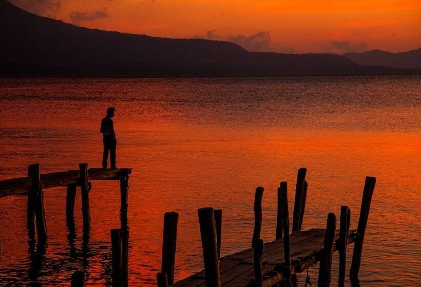 Porta Hotel Del Lago