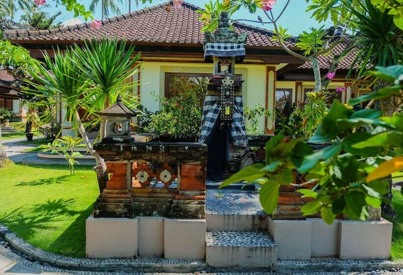בית מלון כפרי Puri Bagus Candidasa
