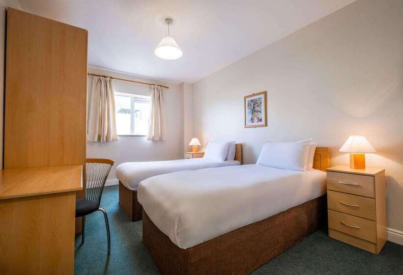 Quality Hotel And Leisure Centre Youghal