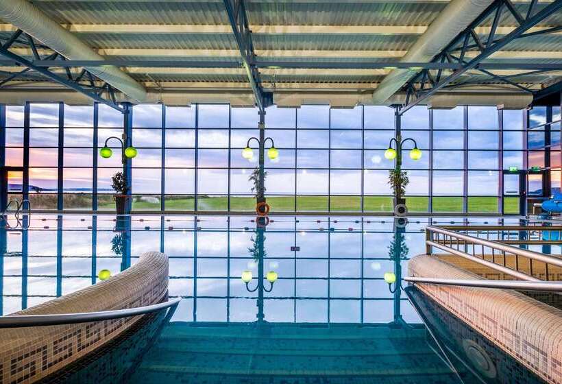 Quality Hotel And Leisure Centre Youghal