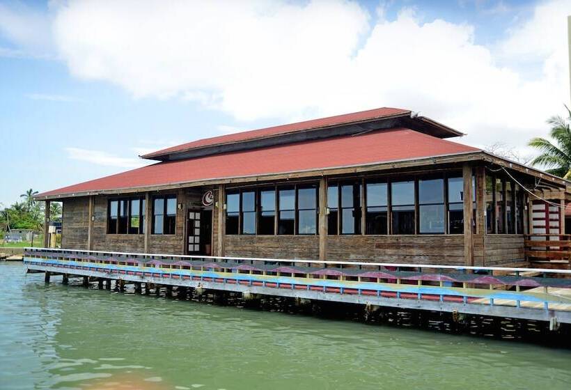 فندق Ramada By Wyndham Princess Belize City