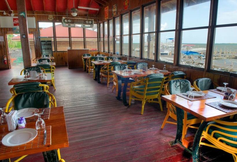 فندق Ramada By Wyndham Princess Belize City