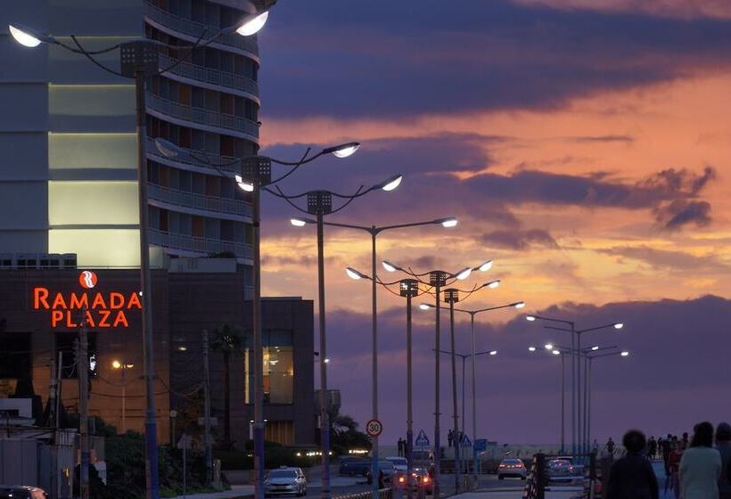 호텔 Ramada Plaza By Wyndham Jeju Ocean Front