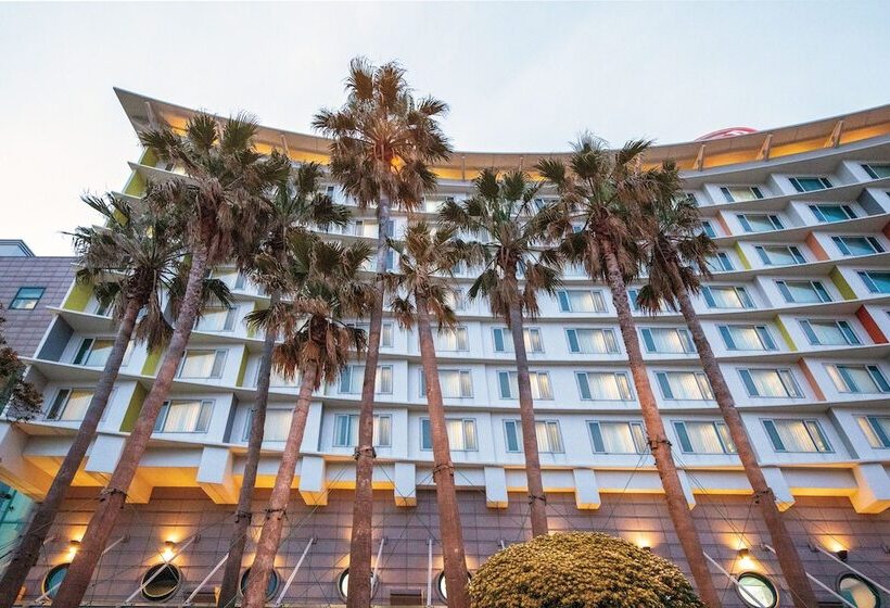 호텔 Ramada Plaza By Wyndham Jeju Ocean Front