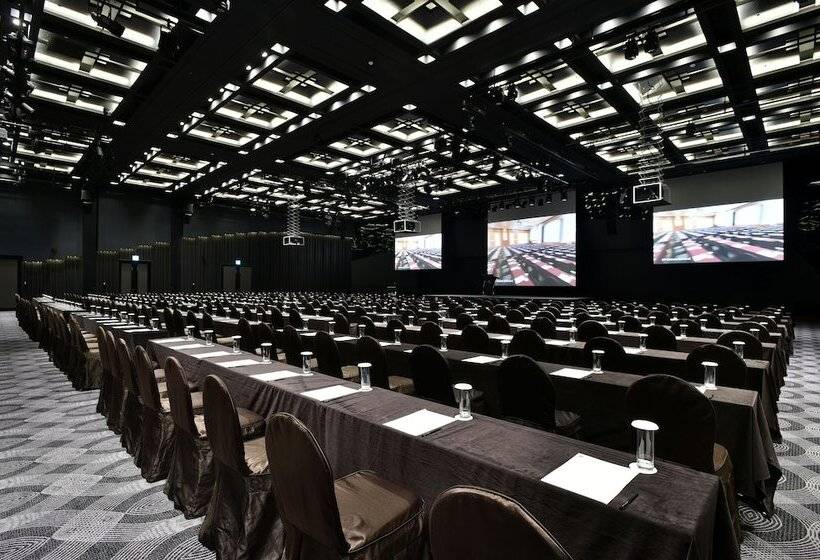 호텔 Ramada Plaza By Wyndham Jeju Ocean Front