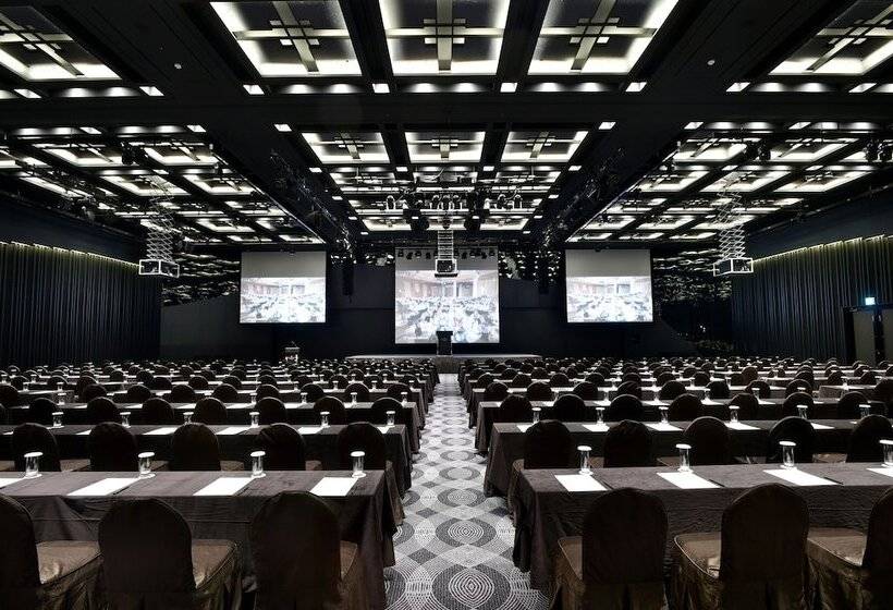 호텔 Ramada Plaza By Wyndham Jeju Ocean Front