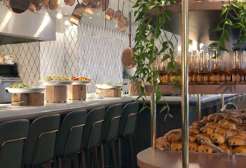 ホテル Renaissance Paris Vendome