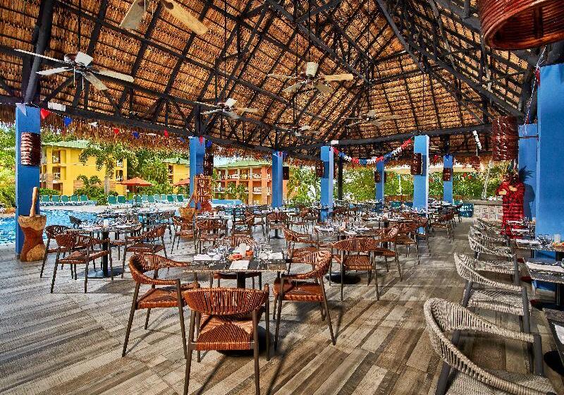 Grand Decameron Panama, A Trademark All Inclusive Resort