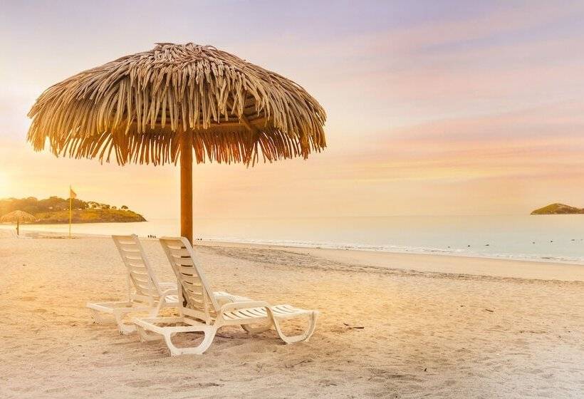 Grand Decameron Panama, A Trademark All Inclusive Resort