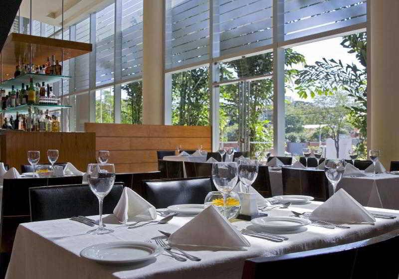 Отель Sheraton Asuncion