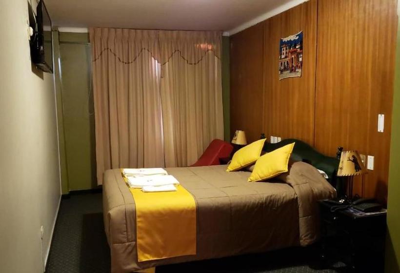 هتل Hostel Sillustani Inn Puno
