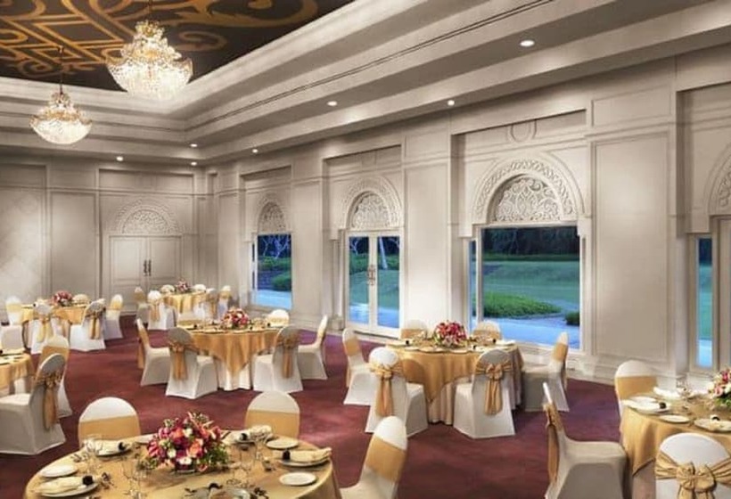 Отель Taj Bentota Resort & Spa