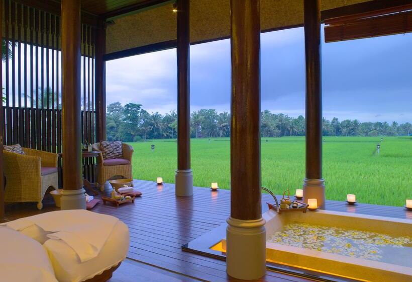 هتل Tanah Gajah, A Resort By Hadiprana